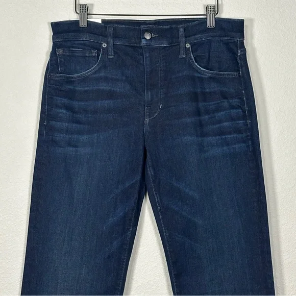 New! Joe’s The Classic Straight Leg Jean in Lorenzo Wash - Kinetic - 31/33 - Picture 5 of 9